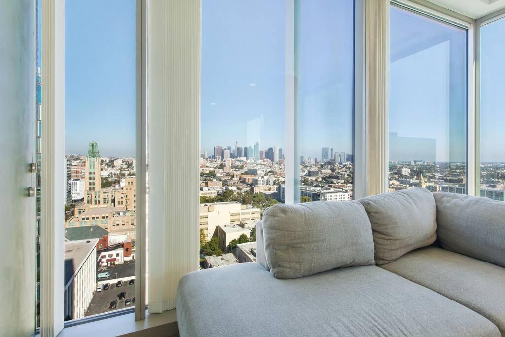 Апартаменты Lovely Upscale High Rise Private Parking & Pool Лос-Анджелес Экстерьер фото